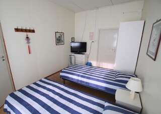Отели типа «постель и завтрак» Käyrämön Keidas Tiainen Двухместный номер с 1 кроватью и общим туалетом-6